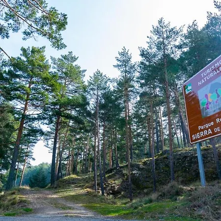 Ξενοδοχείο Altogredos Rural Y Turisticos Hoyos del Espino