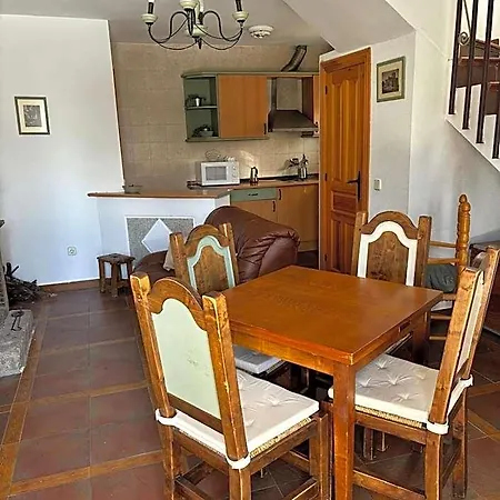 Altogredos Rural Y Turisticos Hotel