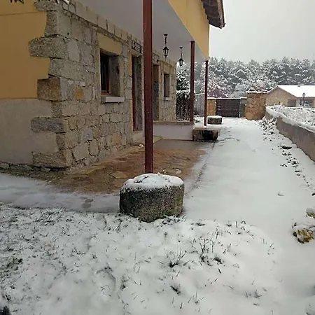 Szálloda Altogredos Rural Y Turisticos Hoyos del Espino